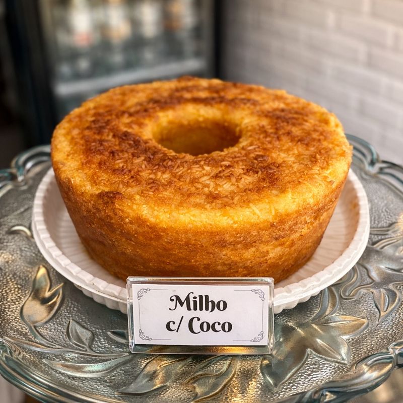 Milho com coco, bolos caseiros da Clare Sabores